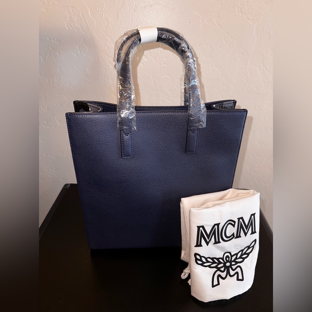 NWT MCM Purse w/Dust Bagโ๐โโโ - Picture 7 of 16